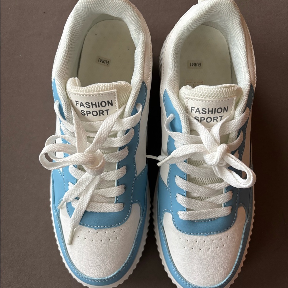 Women's Blue and White Fashion Sport Shoes